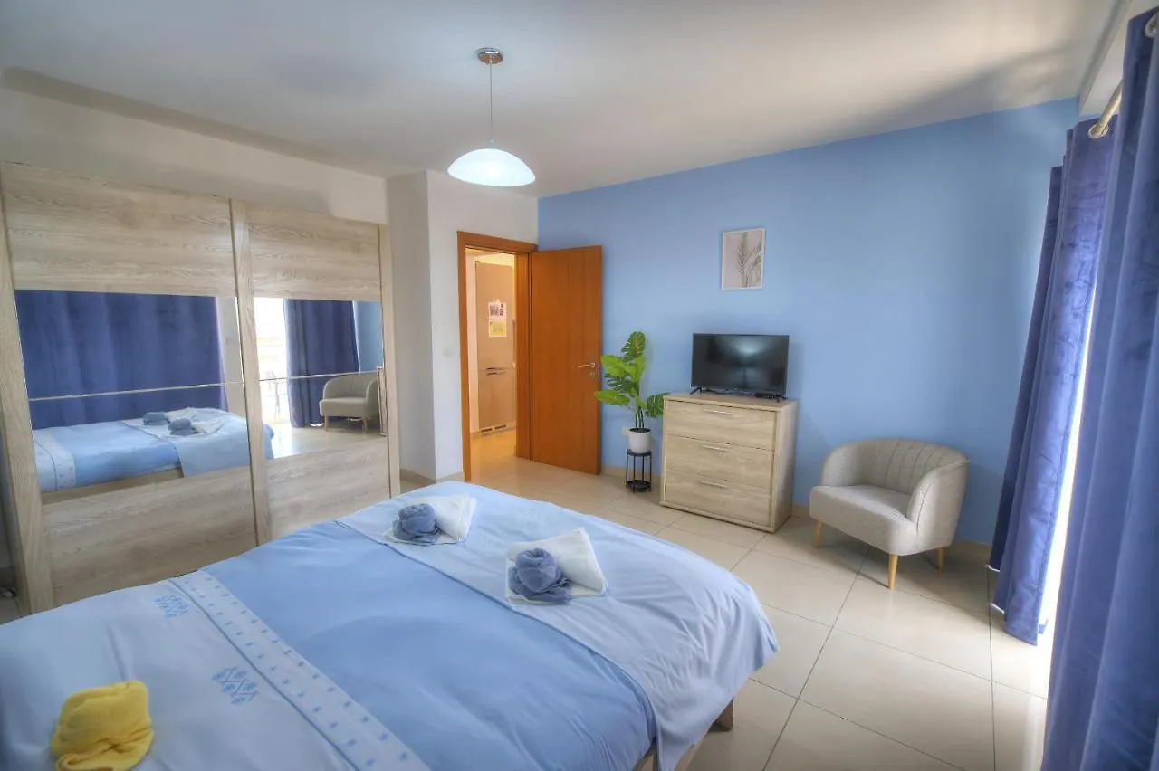 Centrally Located And Tastefully Furnished One Bedroom Apartment Ckni1-1 Gżira